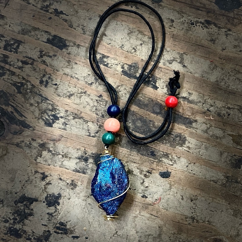 Natural stone pendant